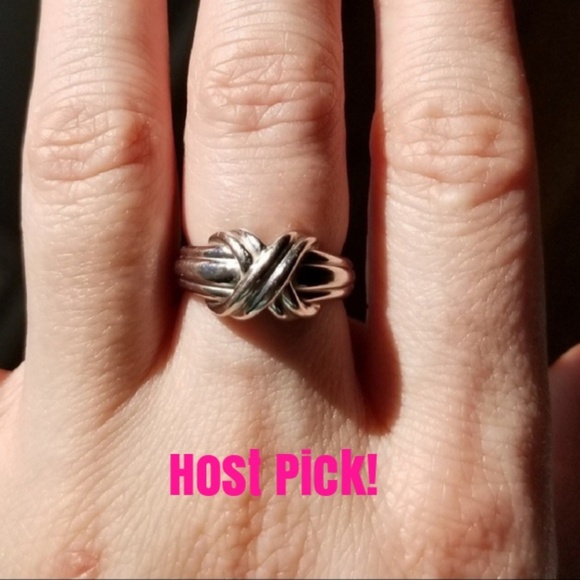 Tiffany & Co. Jewelry - Tiffany & Co (Rare&Vintage) Knot 18ct White Gold